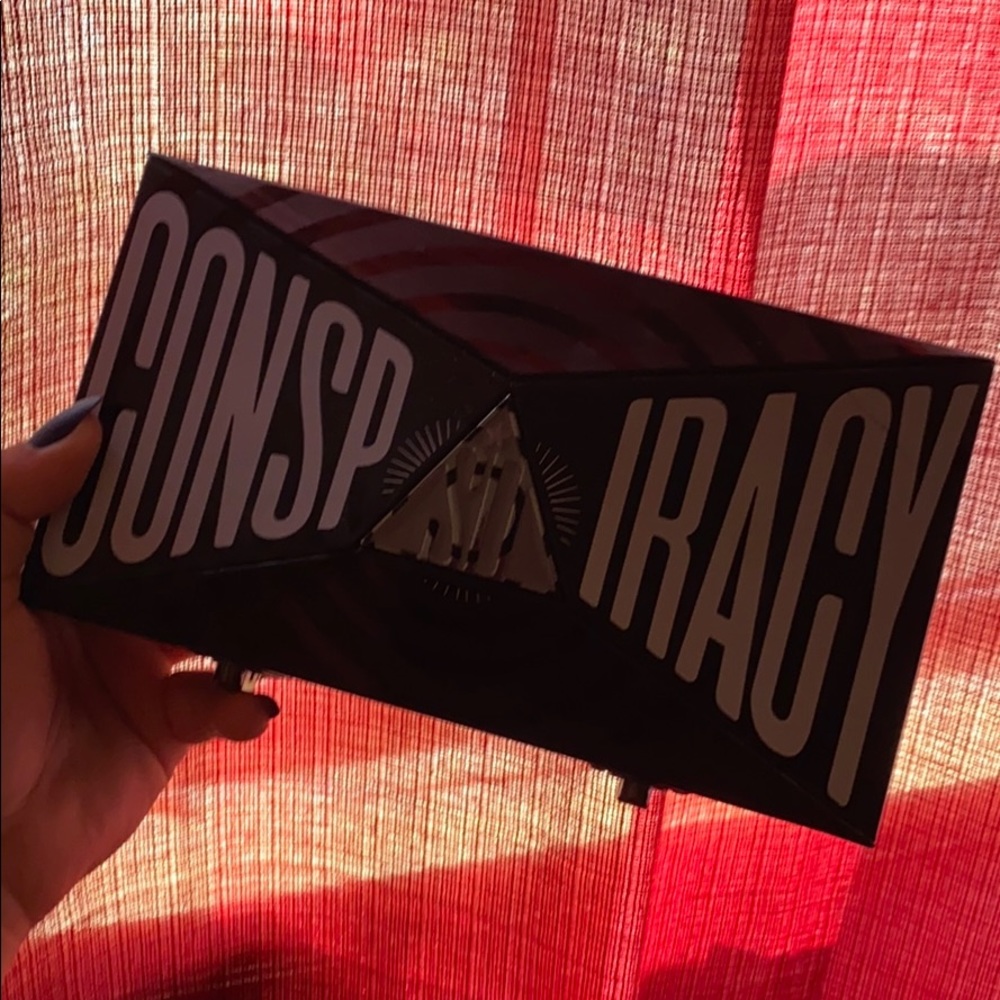 Shane Dawson X Jeffree Star Conspiracy palette